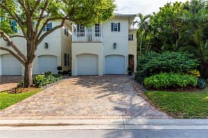 1010 Bay St, Delray Beach, FL 33483, Sold 09/27/19