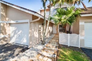 4948 W Lakes Dr, Deerfield Beach, FL 33442, Sold 05/30/19
