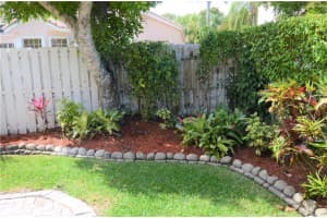 547 Bridgeton Rd, Weston, FL 33326, Sold 04/30/19