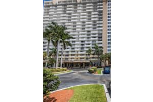 4300 N Ocean Blvd #16f, Fort Lauderdale, FL 33308, Sold 10/02/20