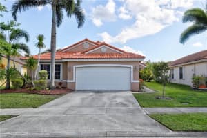 19406 SW 5th St, Pembroke Pines, FL 33029, Sold 05/31/19