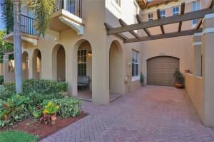 6956 Julia Gardens Dr, Coconut Creek, FL 33073, Sold 05/15/19