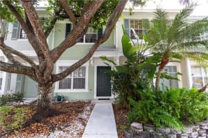 8032 Sanibel Dr, Tamarac, FL 33321, Sold 05/24/19