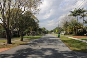 5235 SW 94th Ave, Cooper City, FL 33328, Sold 06/13/19