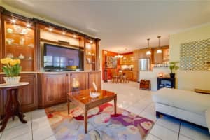 677 Trace Cir, Deerfield Beach, FL 33441, Sold 05/15/19