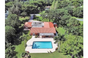 11009 SW 27th St, Davie, FL 33328, Sold 08/23/19