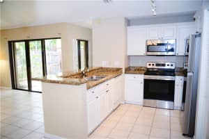 3074 S Oakland Forest Dr, Oakland Park, FL 33309, Sold 09/13/19