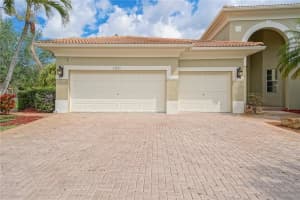 15551 SW 15th St, Weston, FL 33326, Sold 05/20/19