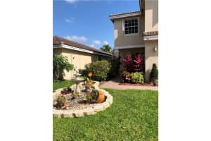 7945 S Silverado Cir, Hollywood, FL 33024, Sold 05/10/19