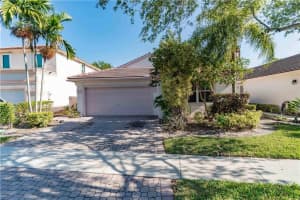 7225 NW 1st Manor, Plantation, FL 33317, Sold 05/30/19
