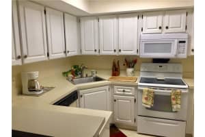 3915 Village Dr, Delray Beach, FL 33445, Sold 07/25/19