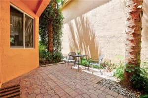 10680 NW 1st St, Plantation, FL 33324, Sold 06/18/19