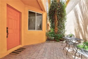 10680 NW 1st St, Plantation, FL 33324, Sold 06/18/19