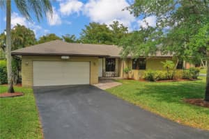11215 NW 43rd Pl, Coral Springs, FL 33065, Sold 05/29/19