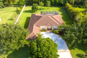 13855 Carlton Dr, Davie, FL 33330, Sold 12/17/19