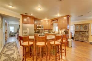 10300 Sunstream Ln, Boca Raton, FL 33428, Sold 07/15/19