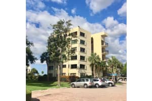 372 Golfview Rd, North Palm Beach, FL 33408, Sold 01/13/20