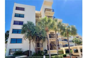 372 Golfview Rd, North Palm Beach, FL 33408, Sold 01/13/20