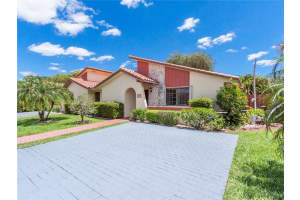 2250 Malaga Ct, Davie, FL 33324, Sold 06/26/19