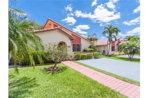 2250 Malaga Ct, Davie, FL 33324, Sold 06/26/19