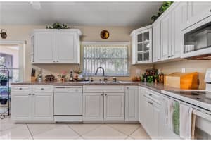 9261 NW 44th Ct, Coral Springs, FL 33065, Sold 07/11/19