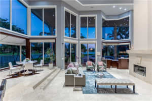 3360 Bridle Path Ln, Weston, FL 33331, Sold 04/30/20