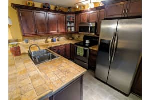 9490 NW 48th St, Sunrise, FL 33351, Sold 06/19/19