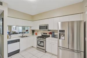 7813 Dixie Beach Cir, Tamarac, FL 33321, Sold 06/21/19