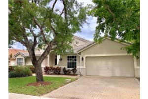 3210 Overlook Rd, Davie, FL 33328, Sold 06/18/19
