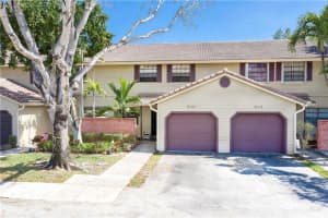 9110 Vineyard Lake Dr, Plantation, FL 33324, Sold 02/07/20
