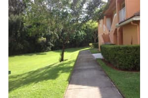 6976 SW 39th St, Davie, FL 33314, Sold 06/10/19