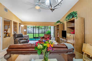1060 E Lakes Dr, Pompano Beach, FL 33064, Sold 03/09/20