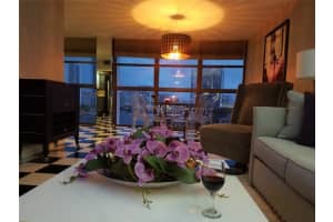 200 Leslie Dr, Hallandale Beach, FL 33009, Sold 11/18/19