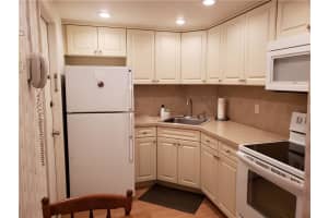 639 W Oakland Park Blvd, Wilton Manors, FL 33311, Sold 06/04/19