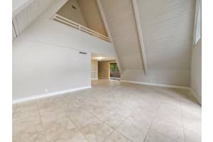 5251 NW 77th Ct, Pompano Beach, FL 33073, Sold 06/14/19