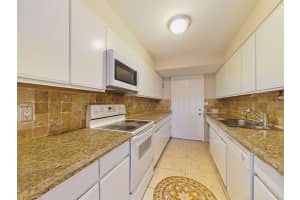 5251 NW 77th Ct, Pompano Beach, FL 33073, Sold 06/14/19