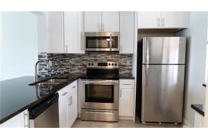 5510 Lakeside Dr, Margate, FL 33063, Sold 08/29/19