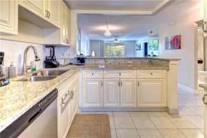 400 SE 10th St, Deerfield Beach, FL 33441, Sold 10/22/19