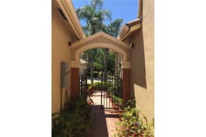 3857 Tree Top Dr, Weston, FL 33332, Sold 08/20/19