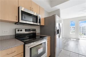 533 NE 3rd Ave, Fort Lauderdale, FL 33301, Sold 01/17/20