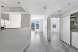 533 NE 3rd Ave, Fort Lauderdale, FL 33301, Sold 01/17/20