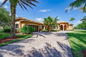 2253 Phoenix Ave, Davie, FL 33324, Sold 11/12/19