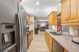 10865 NW 40th St, Coral Springs, FL 33065, Sold 09/27/19