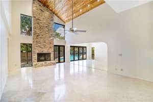 2425 Sunrise Key Blvd, Fort Lauderdale, FL 33304, Sold 02/19/21