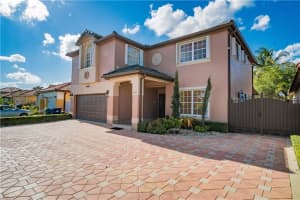 8171 NW 201st St, Hialeah, FL 33015, Sold 12/20/19
