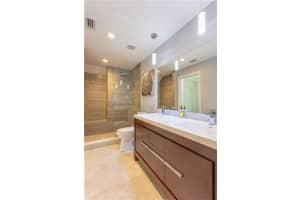 214 City View Dr, Fort Lauderdale, FL 33311, Sold 07/30/19
