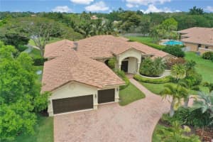 10253 SW 26th St, Davie, FL 33324, Sold 07/03/19