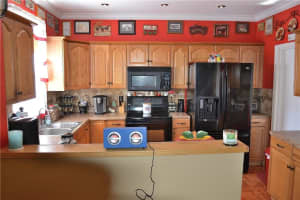 833 NW 135th Ave, Pembroke Pines, FL 33028, Sold 08/22/19
