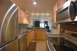 2907 NE 8th Terrace, Wilton Manors, FL 33334, Sold 08/01/19