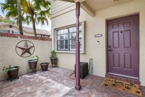 9093 Vineyard Lake Dr, Plantation, FL 33324, Sold 08/01/19